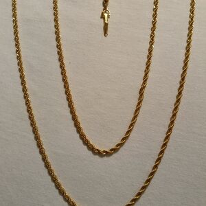 3 Piece Luxurious Set. 2 Gold Rope Chain Necklace and 1 Bracelet.